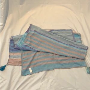 IVIVVA by Lululemon scarf